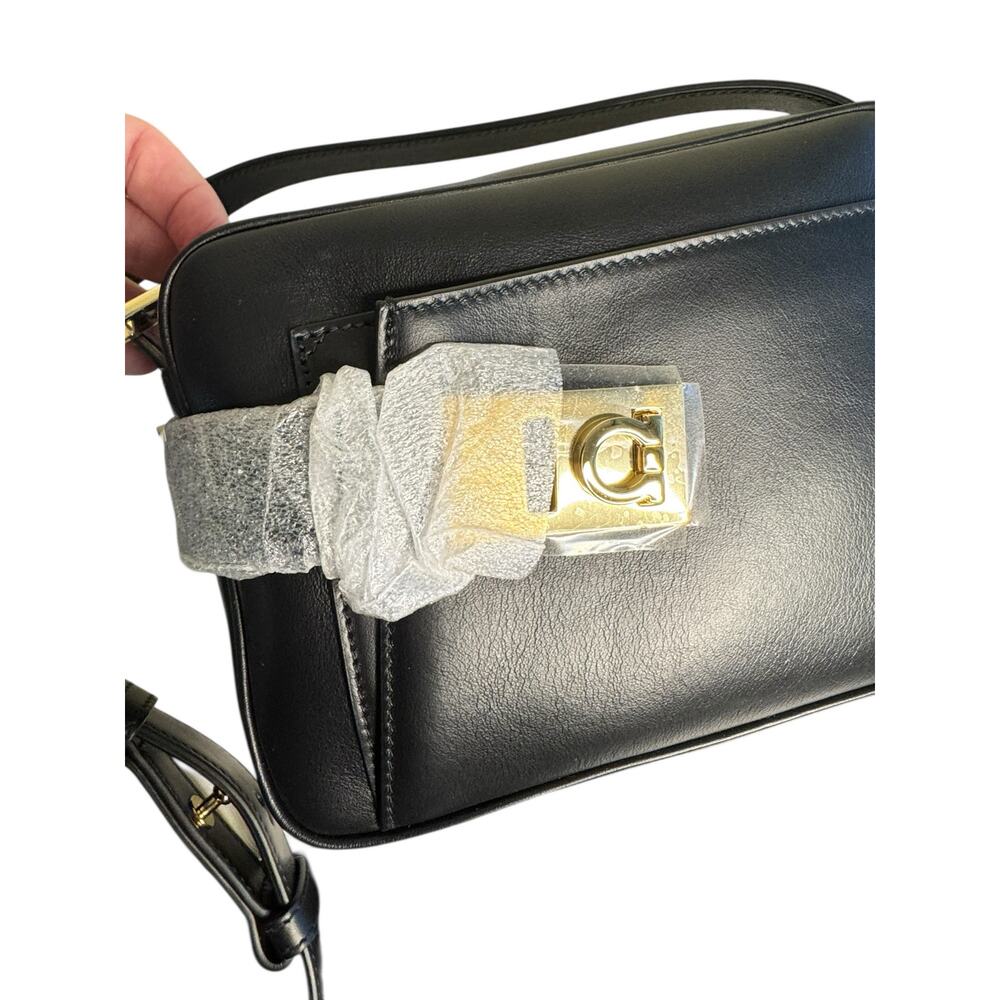 Ferragamo NWT Archive Gancini Camera Crossbody Bag in Black - Picture 5 of 16